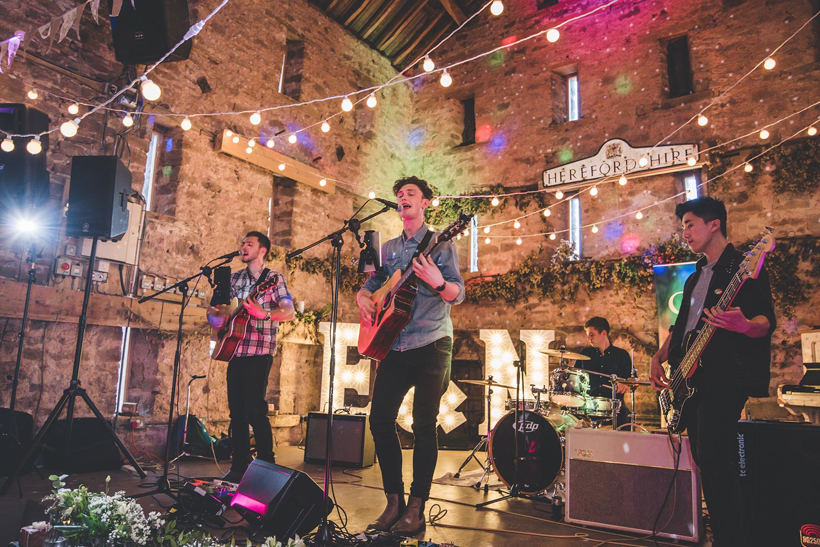 The Best Live Wedding Bands For Hire Entertainment Agency In The Uk